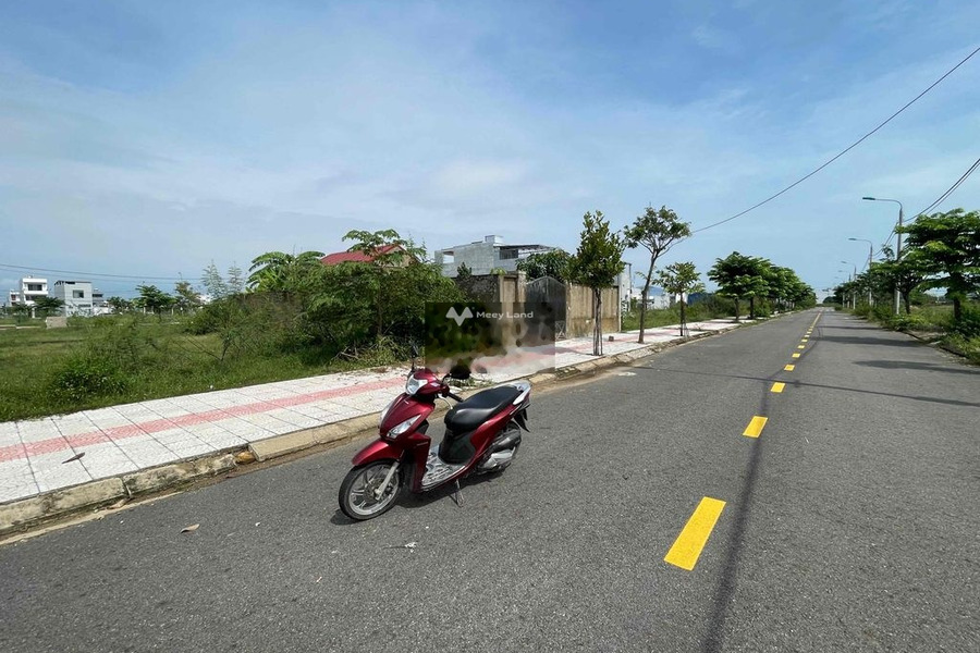 Phía trong Nguyễn Tất Thành, Đà Nẵng bán đất, giá bán đề xuất chỉ 1.2 tỷ, hướng Tây Bắc toàn bộ khu vực có diện tích 150m2-01