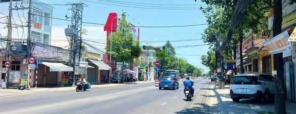 Bán lô đất rẻ nhất mặt đường Lê Hồng Phong, Nha Trang, DT 198,8m2 mà chỉ 9,5 tỷ -02