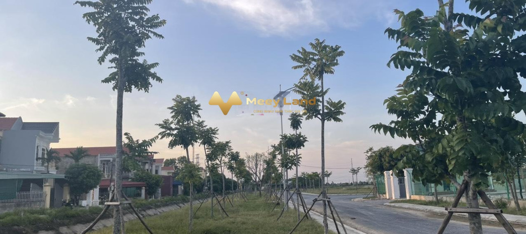 Trong Ý Yên, Nam Định cho thuê kho bãi 2600 m2 tiện ích đầy đủ