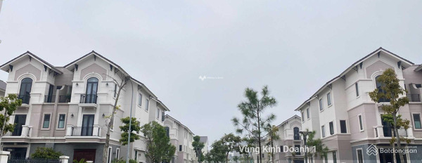 Cần xoay sở tiền trả nợ bán liền kề ngay ở Từ Sơn, Bắc Ninh có diện tích chính 135m2, nhà này bao gồm 4 phòng ngủ, 4 WC cực kì tiềm năng-03
