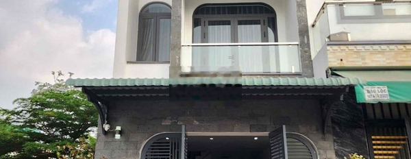 Nhà 2 lầu KDC gần đường Lê Hồng Phong p.Tân Bình Dĩ An -03