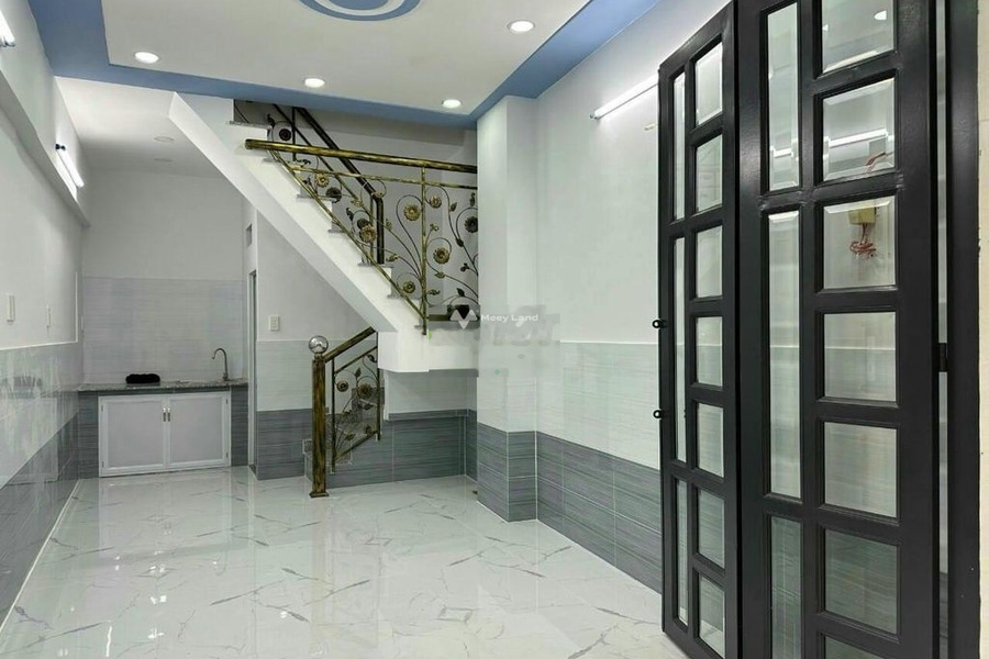 Bán nhà vị trí thuận lợi tọa lạc trên Trần Xuân Soạn, Hồ Chí Minh giá bán đàm phán 2.48 tỷ có diện tích 2098m2 tổng quan trong căn nhà có 2 phòng ngủ-01