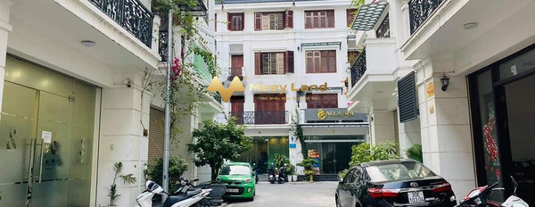 Bán liền kề vị trí nằm trên Nguyễn Tuân, Hà Nội vào ở luôn giá thực tế từ 18.9 tỷ diện tích chung 65m2, căn nhà bao gồm có 4 PN-02