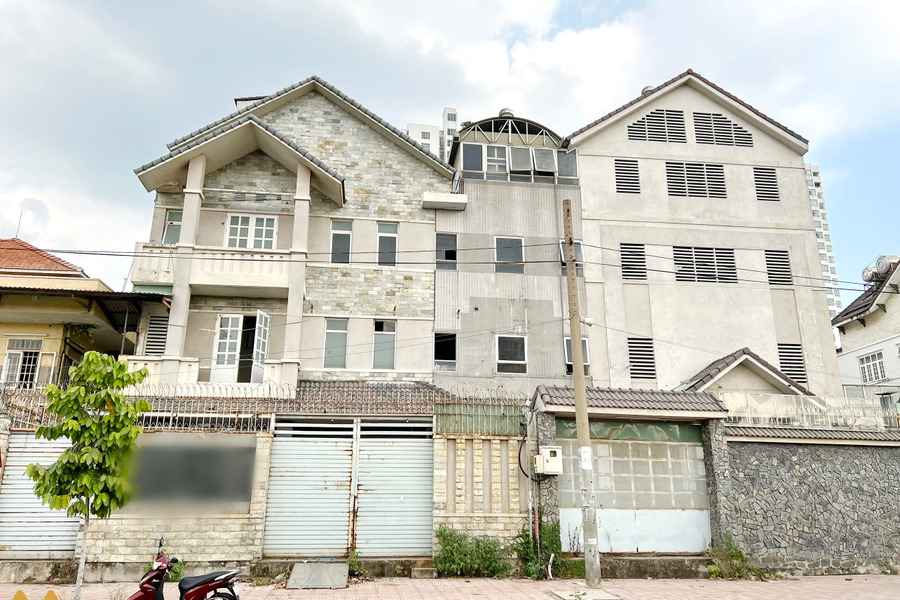 Bán 2 căn biệt thự 25x25m liền kề mặt tiền đường Dương Bạch Mai, phường 5, Quận 8-01