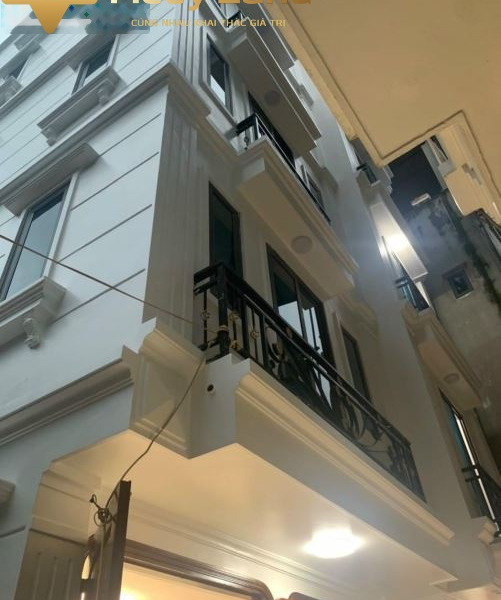 Bán nhà có diện tích rộng 39m2 tọa lạc ở Xuân Đỉnh, Hà Nội giá bàn giao chỉ 4.5 tỷ trong ngôi nhà này gồm 3 PN đường chính ngang 3 mét-01
