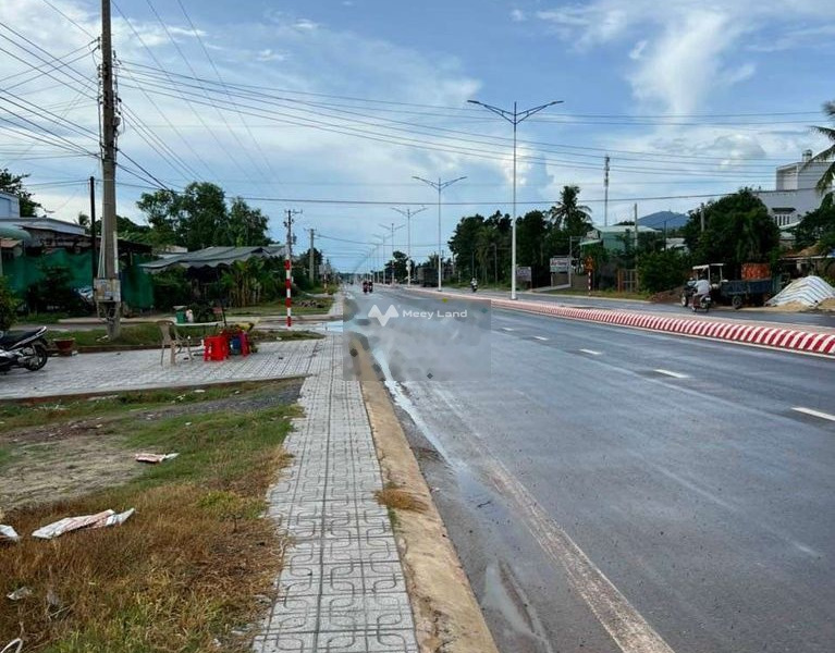 Giá bán rẻ 2.9 tỷ bán đất có diện tích tổng là 140m2 vị trí thuận lợi ngay ở Trần Phú, Hòa Thành-01