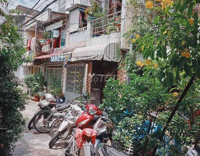 Căn nhà có 3 phòng ngủ, cho thuê nhà ở với tổng diện tích 40m2 giá thuê cực sốc chỉ 12 triệu/tháng Nằm ngay trên Nguyễn Xuân Ôn, Bình Thạnh-01