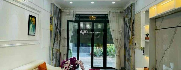 Mặt tiền nằm ngay trên Huỳnh Tấn Phát, Nhà Bè cho thuê nhà thuê ngay với giá giao động 15 triệu/tháng, trong nhà nhìn chung có tổng 4 phòng ngủ, 3 WC-03