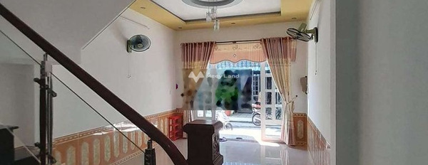Cho thuê nhà mặt tiền nằm tại An Trung, Đà Nẵng, thuê ngay với giá khoảng từ 7 triệu/tháng Có tổng diện tích 70m2, trong ngôi nhà này có 3 phòng ngủ-03