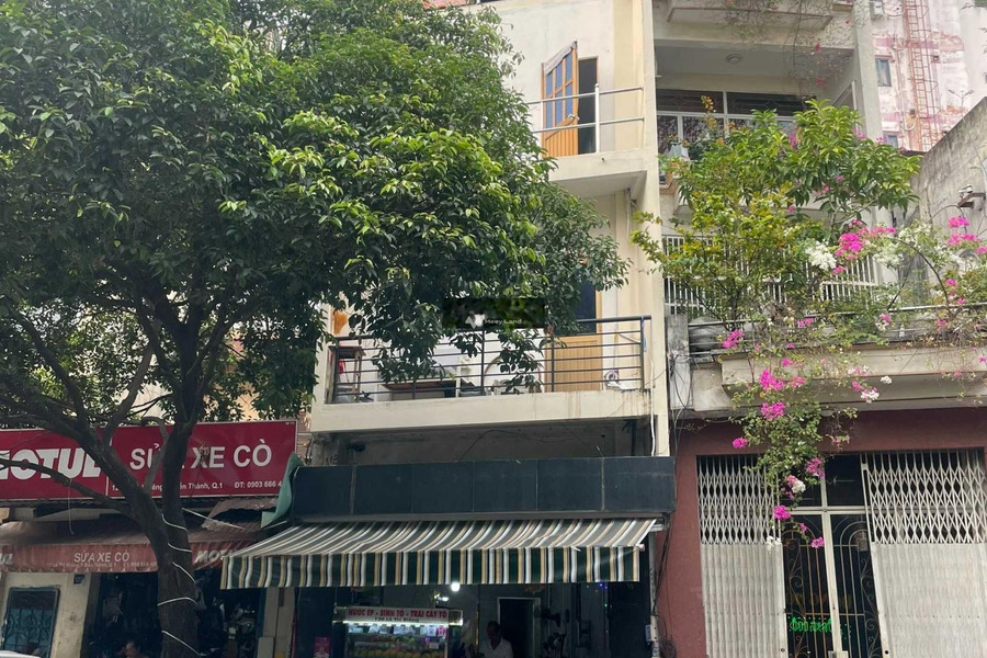 Bán nhà diện tích 62m2 vị trí mặt tiền nằm trên Bến Thành, Hồ Chí Minh bán ngay với giá siêu khủng chỉ 27 tỷ nhà bao gồm có 6 phòng ngủ, 7 WC-01