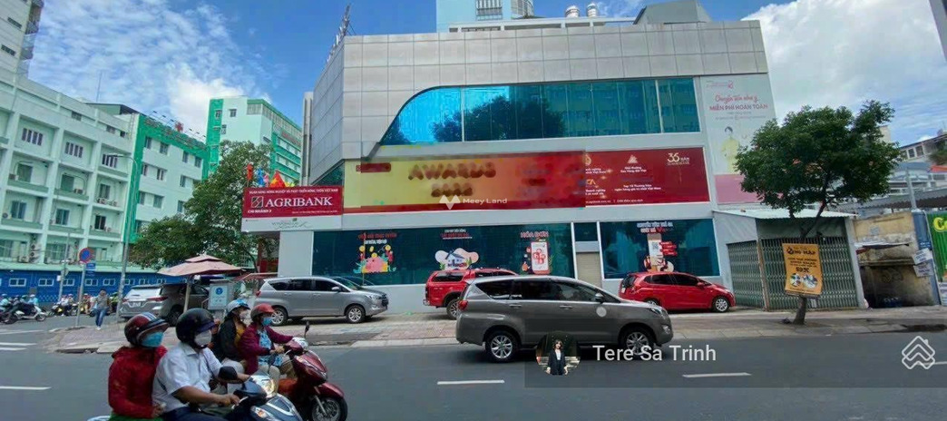 Bán nhà ở diện tích khoảng 434m2 bán ngay với giá cực mềm 32 tỷ vị trí thuận lợi tọa lạc trên An Lạc, Hồ Chí Minh