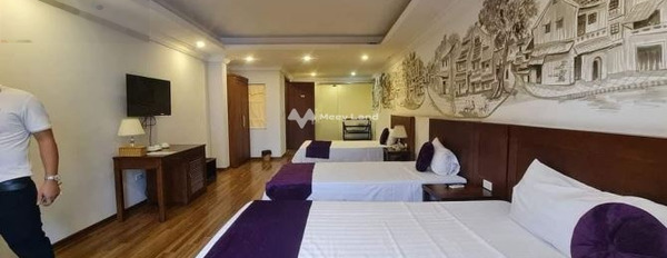 Cần bán khách sạn vị trí thuận lợi ngay tại Lò Sũ, Hà Nội. Diện tích 97m2-02