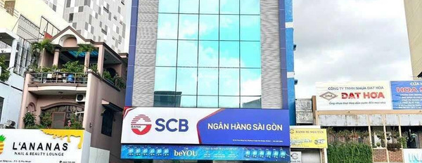 Bán nhà vị trí thích hợp Phan Đăng Lưu, Phú Nhuận bán ngay với giá giao động từ 68 tỷ có diện tích chung 176m2 căn nhà có tổng 12 phòng ngủ-02