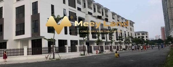 Cần bán nhà liền kề tại Hoàng Thành Villas, Bình Chánh, Hồ Chí Minh. Diện tích 130m2, giá thương lượng-03