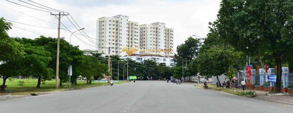 Giá 3.8 tỷ, bán chung cư có dt thực là 100m2 vị trí mặt tiền tại Đường Nguyễn Văn Quá, Quận 12, hướng Nam, căn hộ nhìn chung bao gồm 3 phòng ngủ, 2 WC...-02