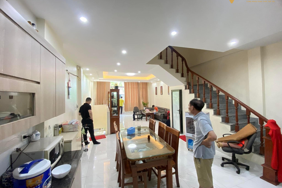 Bán shophouse The Manor Central Park, view đường lớn, 75m2, 21,5 tỷ-01