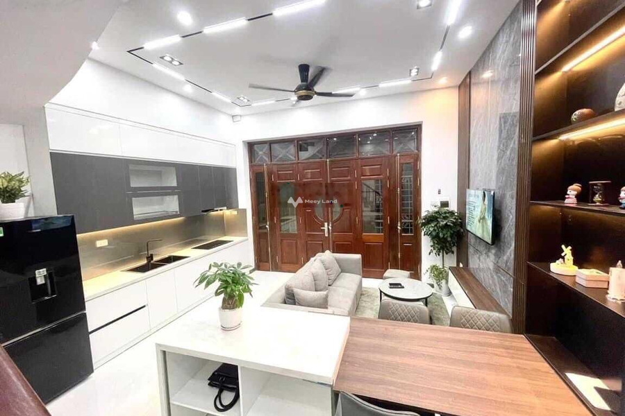 Bán nhà ở có diện tích chính 35m2 giá bán công khai chỉ 3.9 tỷ vị trí thuận lợi nằm trên Trần Bình, Mai Dịch-01