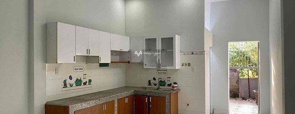 Hướng Đông, bán nhà diện tích 100m2 vị trí tại Hiệp An, Bình Dương bán ngay với giá cạnh tranh 1.2 tỷ nhà có tổng 3 phòng ngủ, 2 WC-02