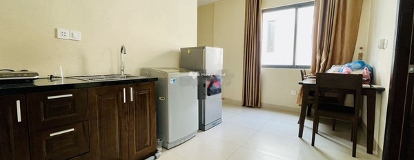 Trong căn này gồm có 2 PN, cho thuê căn hộ vị trí trung tâm Hải Châu, Đà Nẵng, 1 WC pháp lý nhanh-03