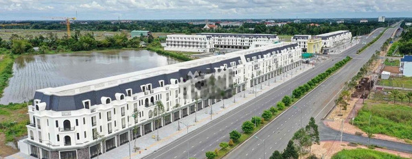 Bán nhà ở diện tích chuẩn 240m2 bán ngay với giá cực êm 9.9 tỷ vị trí đặt ở tại Võ Nguyên Giáp, Hậu Giang-03