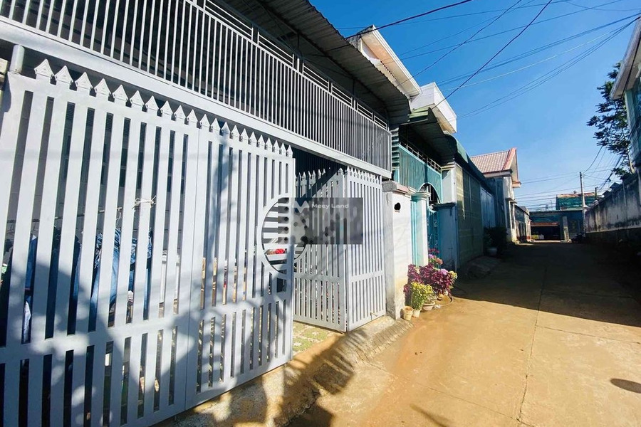 Diện tích 180m2 bán nhà ở vị trí mặt tiền tọa lạc gần Buôn Ma Thuột, Đắk Lắk liên hệ chính chủ-01