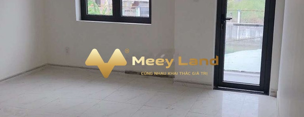 Cho thuê nhà vị trí mặt tiền ngay ở Đường Long Thượng, Xã Long Thượng, vào ở ngay giá siêu mềm 5 triệu/tháng dt 70 m2-03