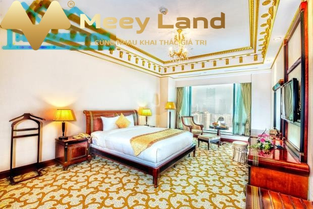 Xoay sở kinh doanh cho thuê Khách sạn dt tiêu chuẩn 610 m2 vị trí đặt tọa lạc gần Duy Tân, Cầu Giấy thuê ngay với giá phải chăng 923 triệu/tháng có ch...