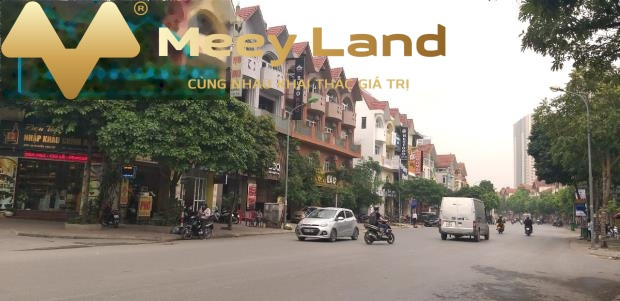 Bán biệt thự Bên trong Nguyễn Văn Lộc, Mộ Lao vào ở ngay giá bất ngờ chỉ 2 tỷ với dt thực 140 m2, tổng quan nhà này thì có 5 phòng ngủ
