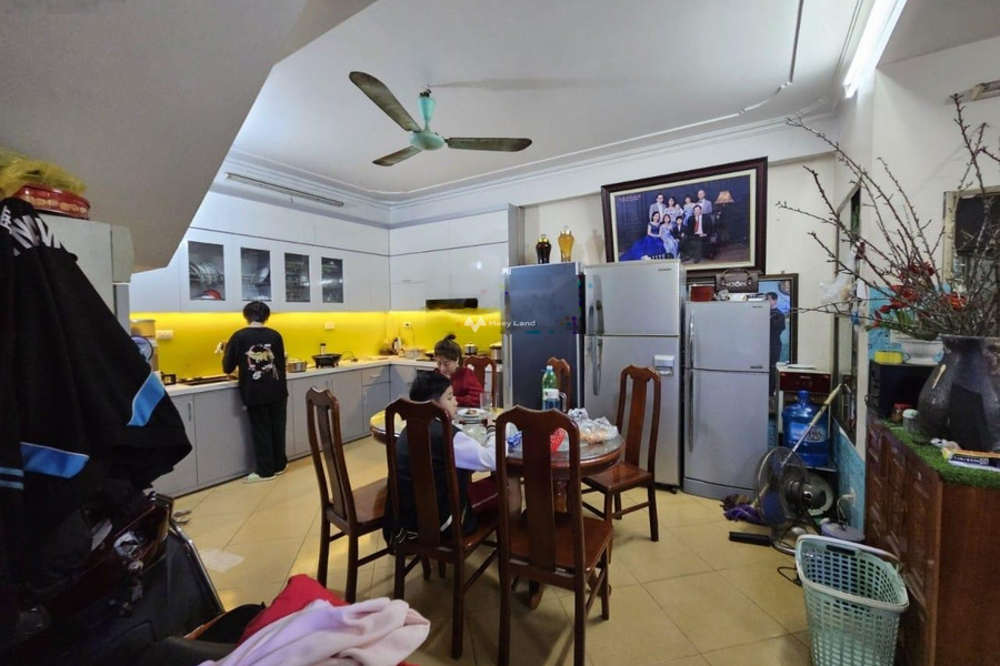 Bán gấp ngôi nhà vị trí đặt gần Trương Định, Hai Bà Trưng giá bán đề cử từ 10 tỷ có diện tích 80m2 nhìn chung gồm có 5 phòng ngủ 5 WC lh xem trực tiếp-01