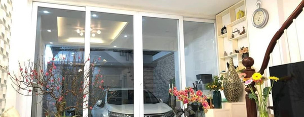 Bán nhà phố Đội Cấn, Ba Đình, ô tô vào nhà, diện tích 45m2, giá 8,7 tỷ-02