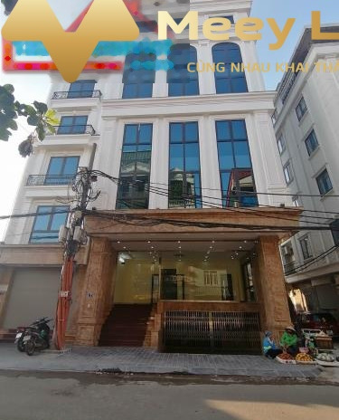 Ngõ có độ ngang 15 m vị trí nằm ở Định Công, Hoàng Mai cho thuê nhà thuê ngay với giá thương mại chỉ 80 triệu/tháng, căn nhà gồm có 7 phòng ngủ