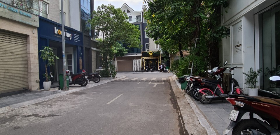 Cho thuê nhà A10 Nam Trung Yên, Cầu Giấy, Hà Nội. Diện tích 75m2, giá 45 triệu/tháng