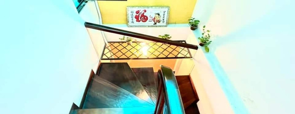 DT 50m2 bán nhà ở vị trí thuận lợi tọa lạc gần Khương Đình, Thanh Xuân nhà này gồm có 50 PN 4 WC hỗ trợ mọi thủ tục miễn phí-03