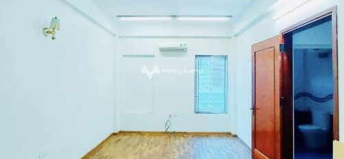 Bán nhà diện tích 45m2 vị trí đặt tọa lạc trên Láng Trung, Láng Thượng bán ngay với giá thương lượng 6.5 tỷ căn nhà có 4 PN lộ có độ rộng 7 mét-03