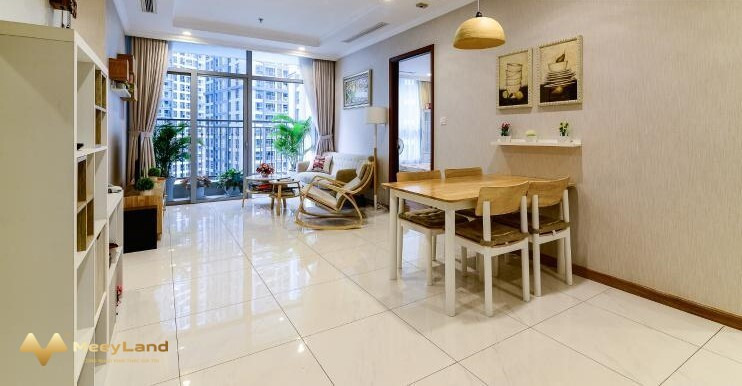 Cho thuê căn hộ Vinhomes Central Park 77m2, gồm 1 phòng khách, 2 phòng ngủ-01