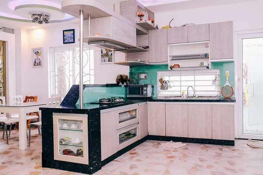 Bán biệt thự diện tích chung quy 220m2 vị trí nằm ở Hội An, Quảng Nam, căn nhà có tất cả 7 phòng ngủ, 7 WC giá rẻ bất ngờ-01