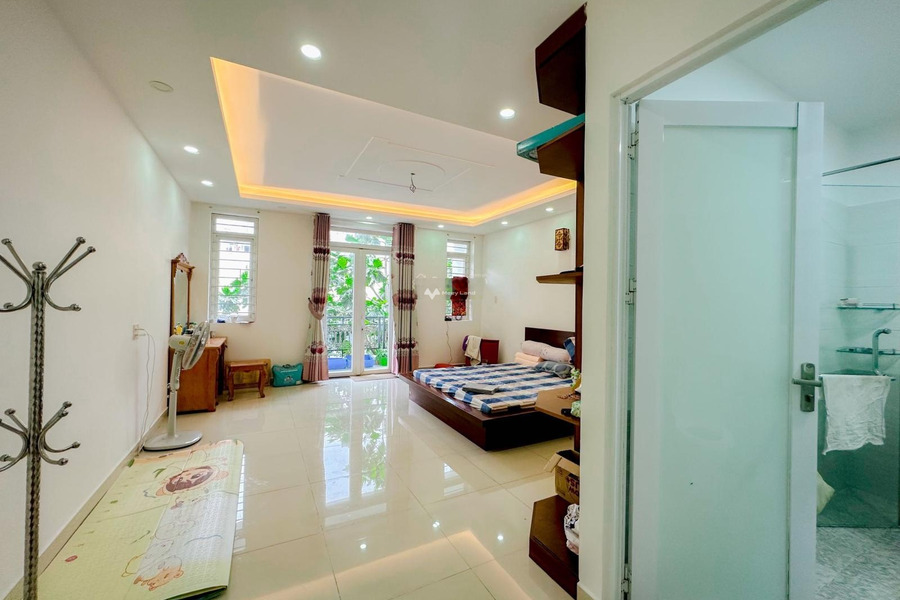 Diện tích 100m2 bán nhà ở vị trí đặt tọa lạc trên Tân Thuận, Phú Thuận tổng quan bao gồm có 5 phòng ngủ 6 WC vị trí thuận lợi-01