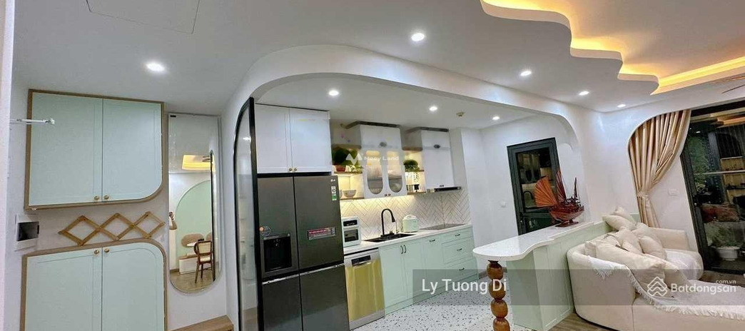 Ở Hòa Thạnh, Tân Phú bán chung cư bán ngay với giá thực tế 2.55 tỷ, trong căn hộ có tất cả 2 PN, 2 WC hỗ trợ pháp lý