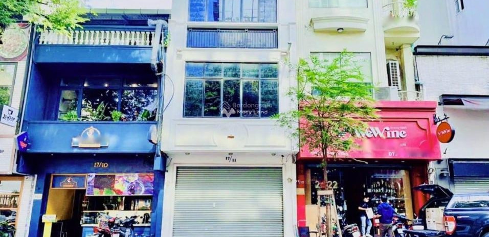 Gia đình ít ở cho thuê nhà vị trí đẹp nằm ở Lê Thánh Tôn, Hồ Chí Minh, giá thuê cơ bản từ 170 triệu/tháng có diện tích trung bình 250m2 lh ngay!