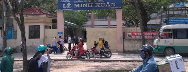 Bán đất mặt tiền/ Phạm Văn Hai Bình Chánh sát dãy trọ KCN Lê Minh Xuân -03