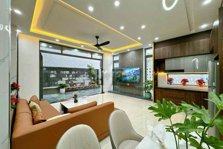Bán nhà mặt tiền tọa lạc ngay trên Tôn Đản, Hòa An bán ngay với giá thương mại chỉ 3.27 tỷ diện tích rộng 90m2 tổng quan bên trong căn nhà 3 phòng ngủ-01