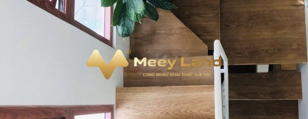 Bán nhà giá bán liền chỉ 4.5 tỷ diện tích gồm 17 m2 mặt tiền tọa lạc ngay tại Phường Nguyễn Cư Trinh, Quận 1-02
