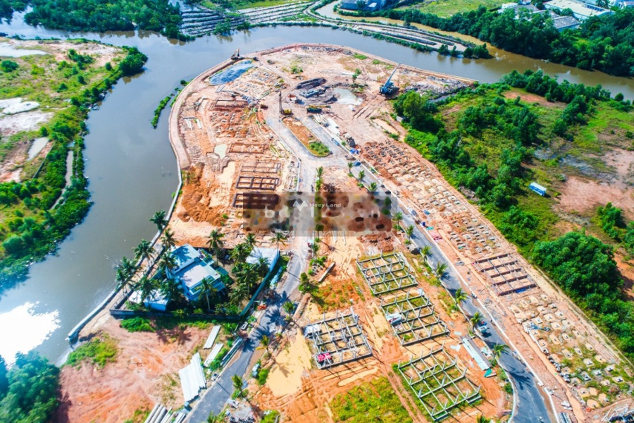 16 tỷ, bán biệt thự diện tích chung là 200m2 vị trí mặt tiền ở Dương Đông, Kiên Giang, hướng Nam, nhà bao gồm có 4 phòng ngủ, 4 WC nhà view bao đẹp-01