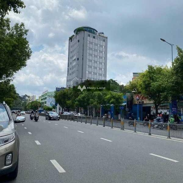 Vị trí thuận lợi ngay ở Quận 3, Hồ Chí Minh cho thuê nhà giá thuê ngạc nhiên 230 triệu/tháng-01