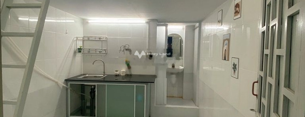 Thuê ngay với giá mềm 4.1 triệu/tháng cho thuê phòng trọ diện tích thực dài 30m2 mặt tiền tọa lạc tại Phường 25, Bình Thạnh nhà view bao đẹp-03