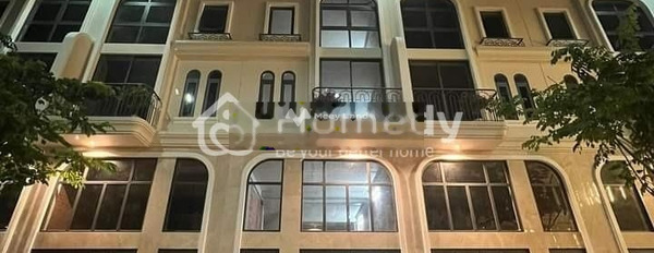 Chuyển công tác bán shophouse diện tích 87m2 vị trí thuận lợi gần Bình Chánh, Hồ Chí Minh chính chủ đăng tin-02