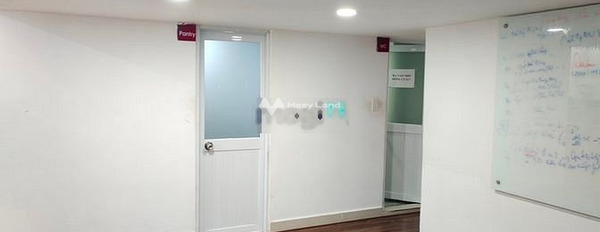 Khoảng 231m2 cho thuê cửa hàng vị trí đặt tọa lạc gần Nguyễn Cơ Thạch, Hồ Chí Minh thuê ngay với giá phải chăng từ 110 triệu/tháng nội thất hiện đại-02