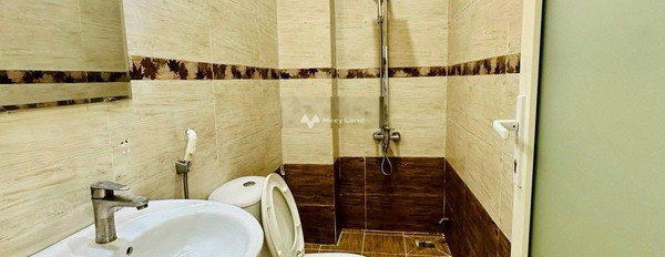 Diện tích chuẩn 55m2 bán nhà vị trí ngay Quận 12, Hồ Chí Minh ngôi nhà này gồm có 4 PN 4 WC vị trí siêu đẹp-02