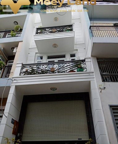 Đường lưu thông ngang 5 mét vị trí thuận lợi tọa lạc ngay ở Quận Gò Vấp, Hồ Chí Minh bán nhà bán ngay với giá cạnh tranh từ 7.5 tỷ trong căn này thì c...