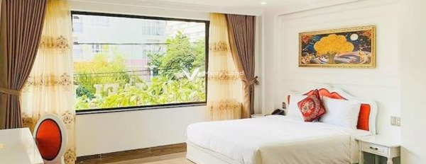 Bán nhà vị trí đặt ở trung tâm Nha Trang, Khánh Hòa bán ngay với giá thị trường chỉ 50 tỷ diện tích chuẩn 111m2 ngôi nhà bao gồm 25 PN-03